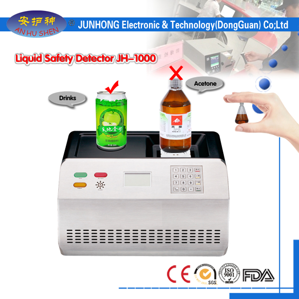 Militar at Pulisya Inspection Hand Hinawakan Liquid Scanner